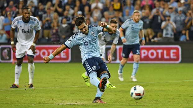 benny-feilhaber-usmnt-bruce-arena.jpg